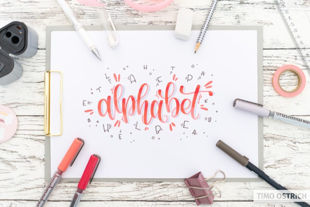 Decorated bounce lettering