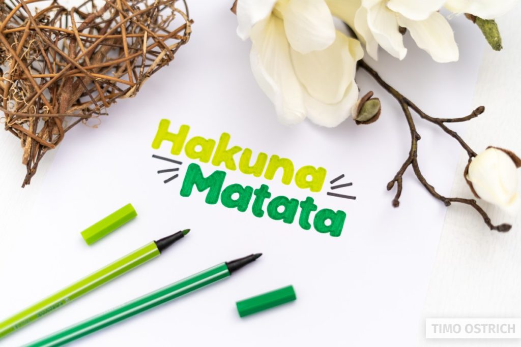 Hakuna Matata lettering